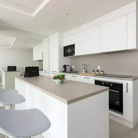 Views Frontline Puerto Banus + New Rdr384 Apartment *