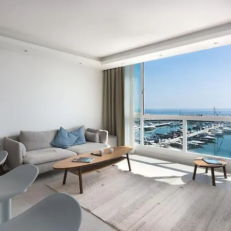 아파트 Views Frontline Puerto Banus *