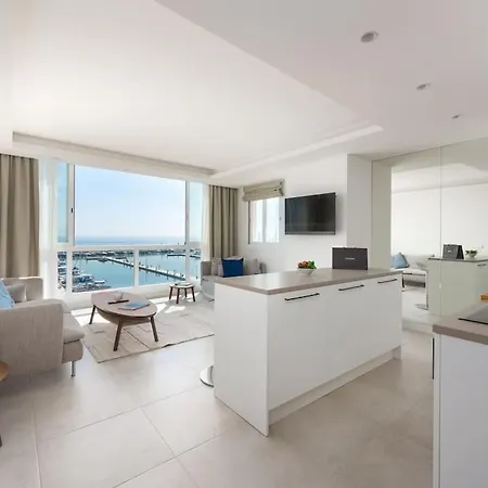 Views Frontline Puerto Banus マルベーリャ