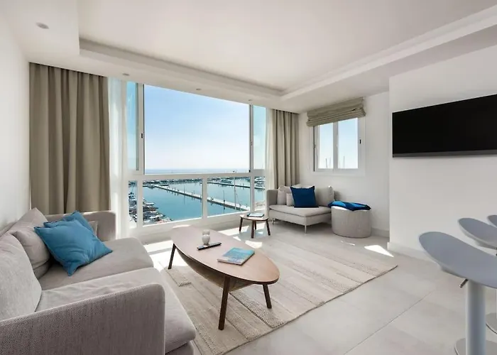 Views Frontline Puerto Banus Apartament
